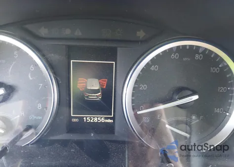 2018 Toyota Highlander Se z USA, uszkodzony, nr VIN 5TDJZRFH2JS810563